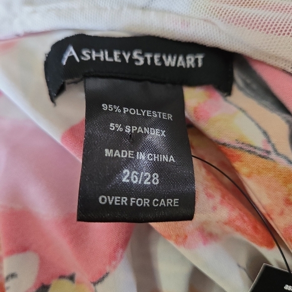 NWT Ashley Stewart Tropical Print Blouse with Sheer Overlay Size 26/28 - Picture 6 of 6